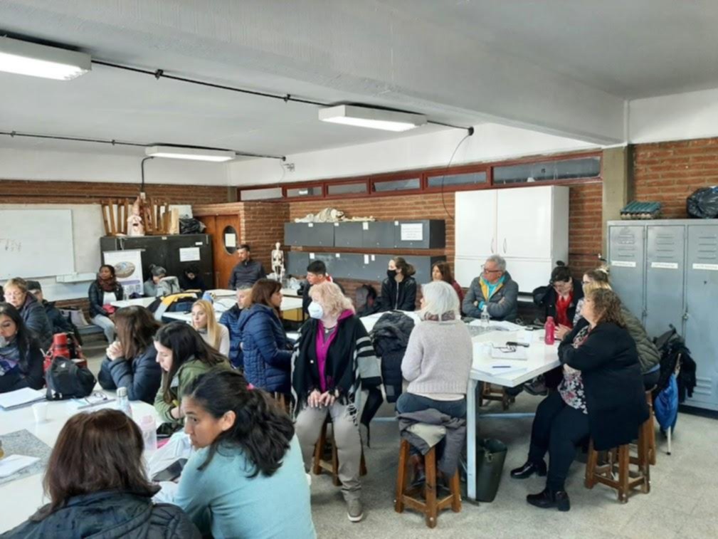 El límite de inasistencias, también en debate en la escuela secundaria