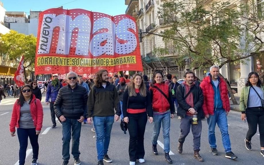 Un sector de la izquierda también se sumó a la Plaza