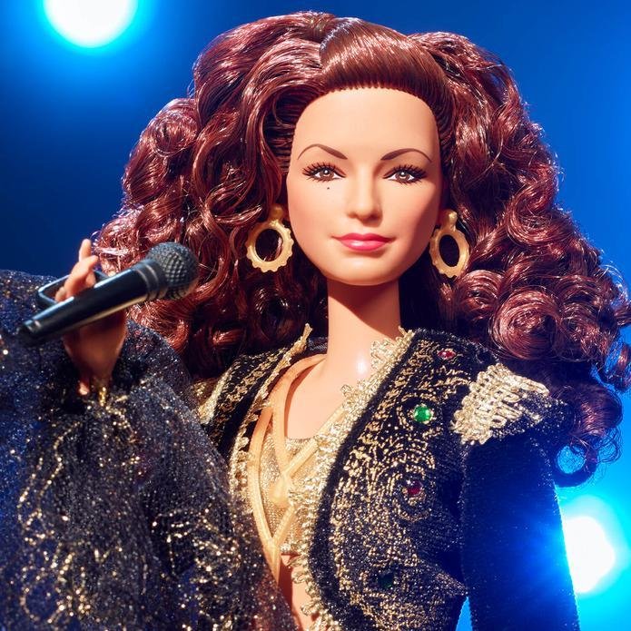 Lanzaron la Barbie Gloria Estefan, en homenaje por los 65 años de la cantante