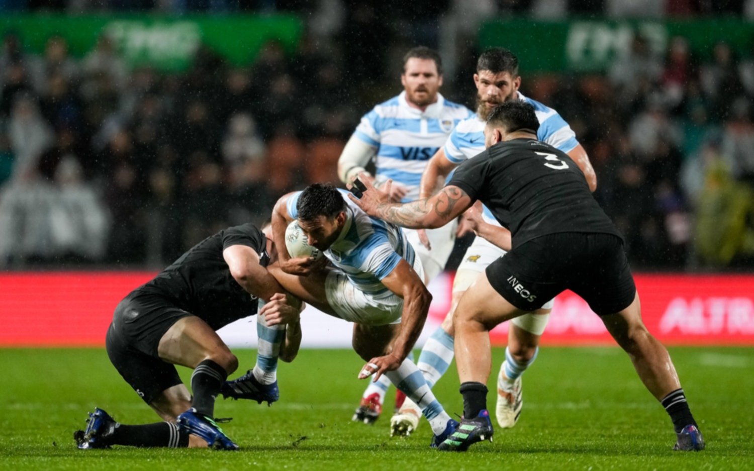 Esta vez Los Pumas no pudieron con unos All Blacks que jugaron con la "sangre en el ojo": 53 a 3