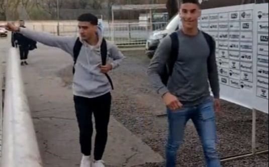 Los jugadores de Gimnasia llegaron de "civil" al Bosque tras no concentrar 