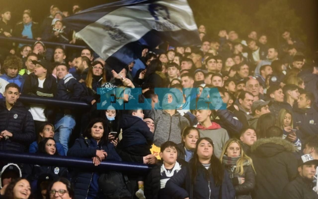 Aliento tripero en las tribunas de 60 y 118: mirá la galería de fotos