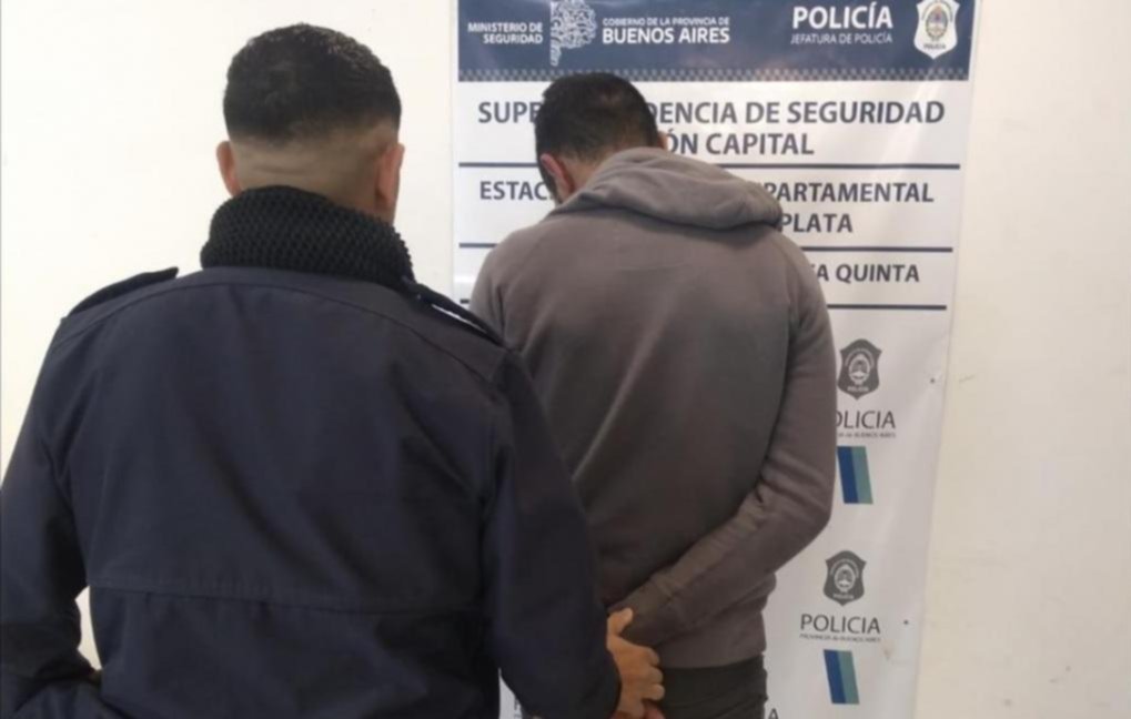Un tatuador fue detenido acusado de abuso sexual
