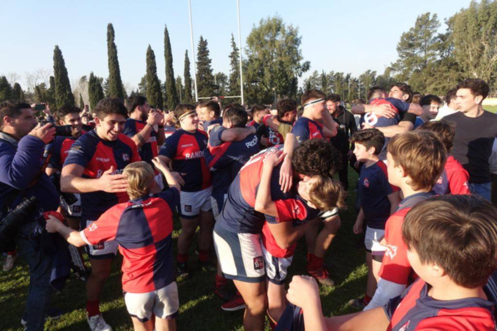 San Luis se quedó con algo más que un clásico y festejó