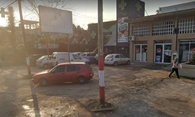 Violento asalto armado en una farmacia de City Bell