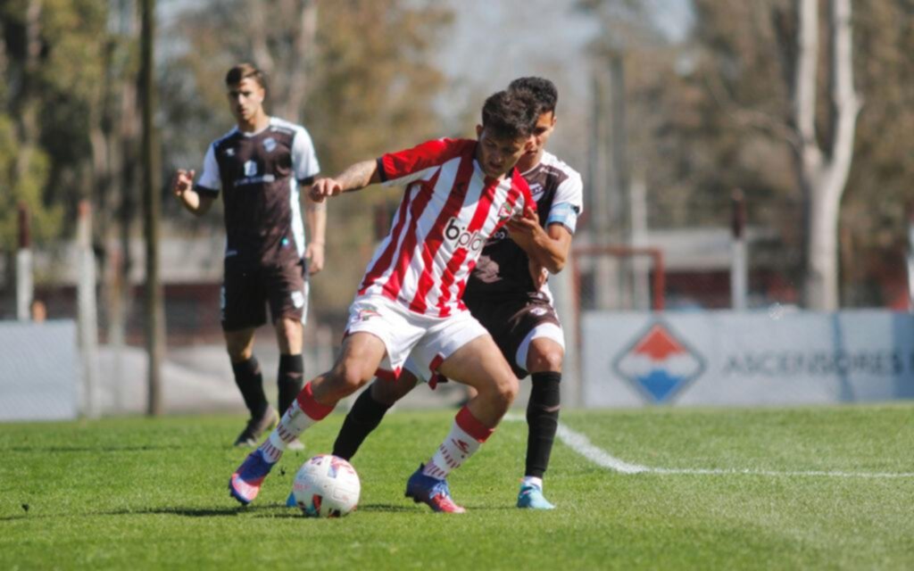La Reserva albirroja cayó ante Platense en el Country