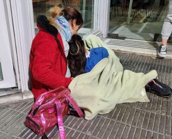 Advierten sobre el cuadro de las personas que viven en las calles de La Plata