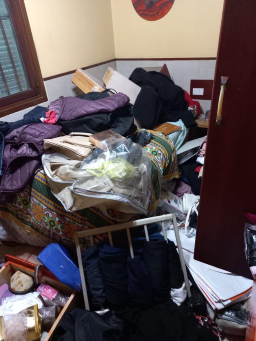 Ladrones con remordimiento: maltratan a una familia, pero piden perdón