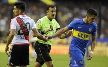 El Superclásico del domingo viene con novedades: tendrá quinta árbitra