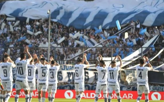 Quilmes sigue copado