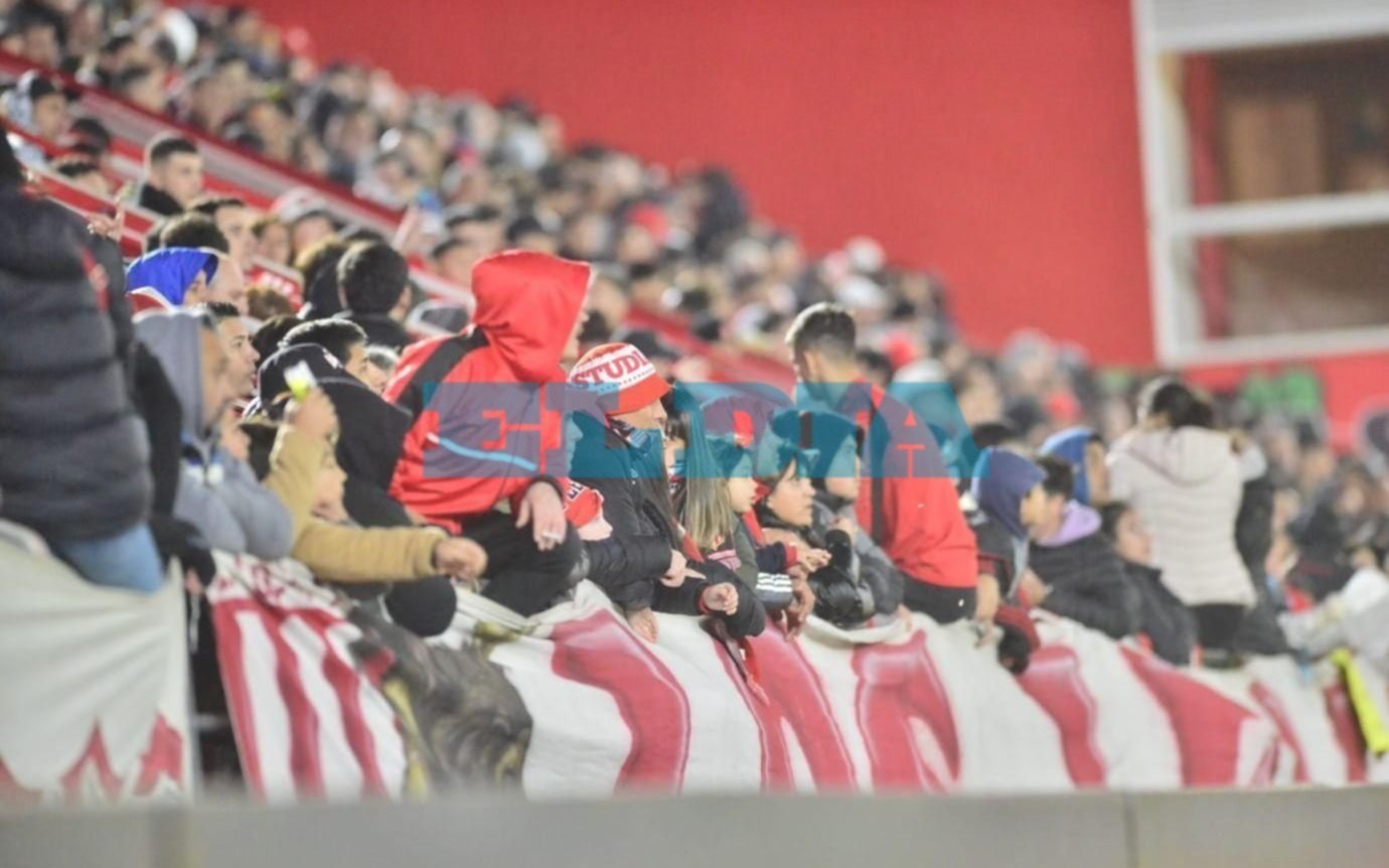 Galería de fotos | A cancha llena, el público del Pincha reventó el estadio