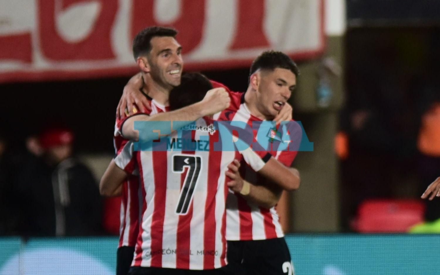 Vital triunfo de Estudiantes ante Racing 1 a 0 en una noche donde el VAR generó mucho fastidio