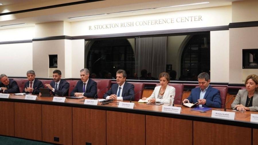 Massa prometió reglas claras en Vaca Muerta