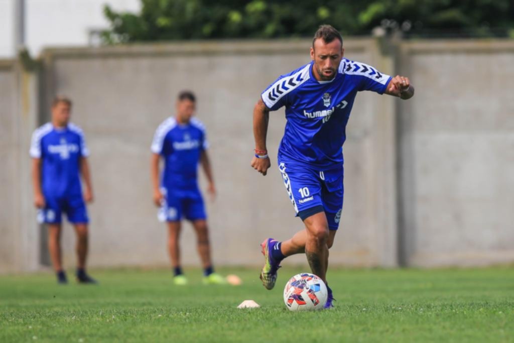 El plantel viajó a Rosario y al regreso quiere quedar al día