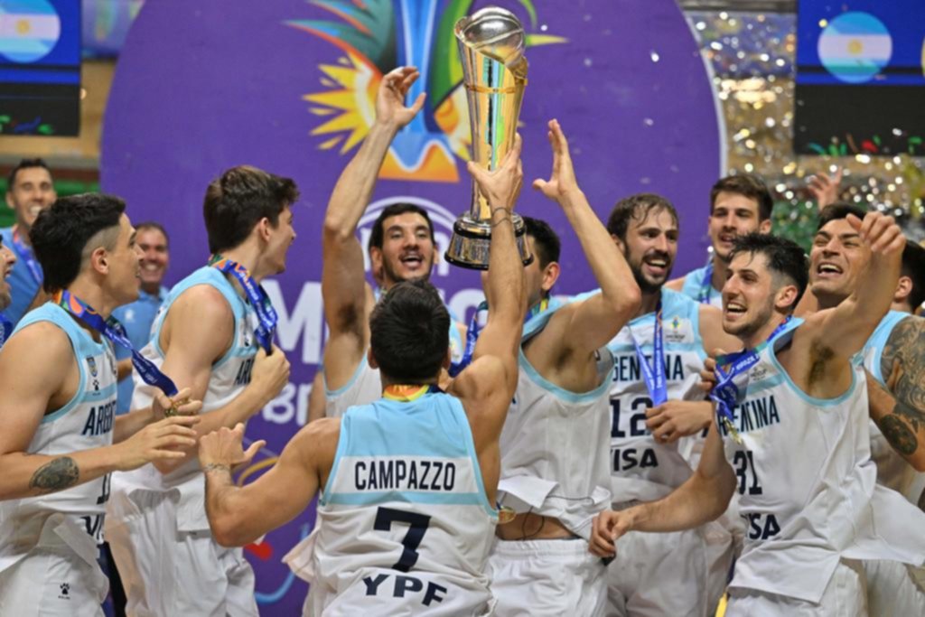 Argentina se quedó con el clásico y se trepó a lo más alto de América