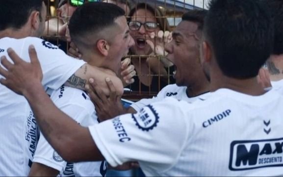 Nuevo diseño de camiseta para jugar la Copa Argentina