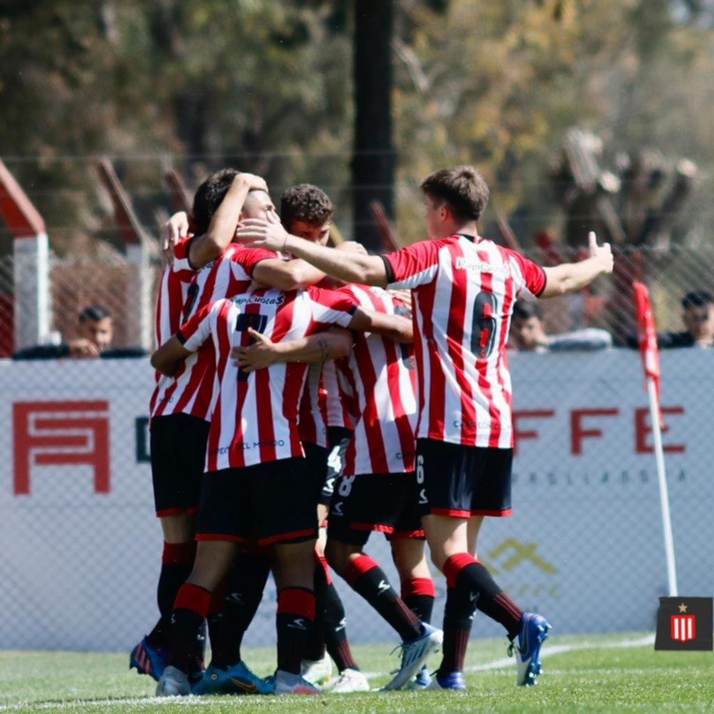La Reserva venció al Canalla y metió segunda