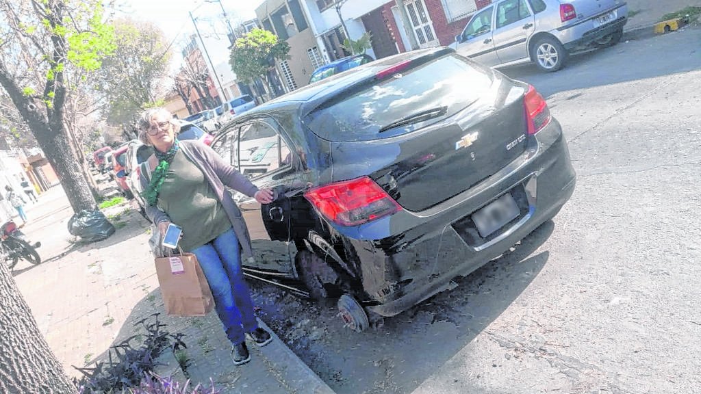 Vecinos, hartos del robo de ruedas, enviarán un petitorio a la comisaría