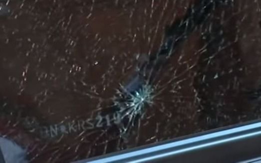 Atacan autos a piedrazos en plena autopista Bs As - La Plata: "Yo se que si paro en el lugar, te roban"