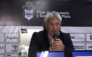 Gorosito, tras la victoria ante Arsenal: "Para estar arriba, no hay otra forma que tirar todos juntos para adelante"