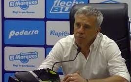 Lucas Pusineri se fue enojado de la conferencia de prensa: ¿Qué le pasó al DT de Atlético Tucumán?