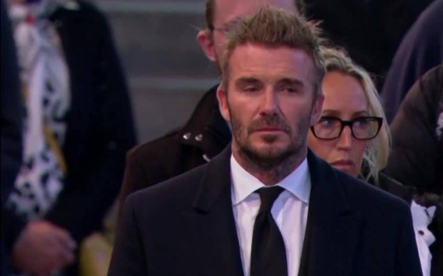 La despedida de David Beckham a la reina Isabel II: hizo más de 10 horas de fila entre una multitud
