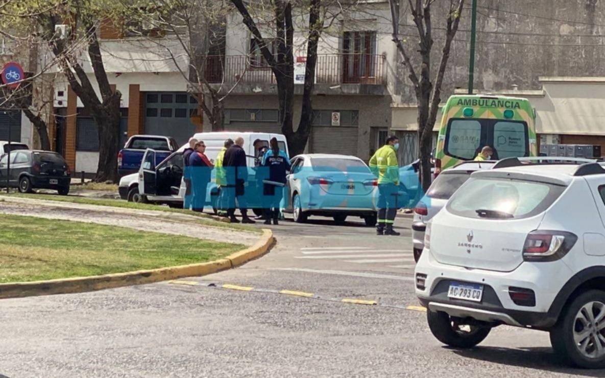 Conmoción en La Plata por la muerte de un automovilista: se descompensó y chocó