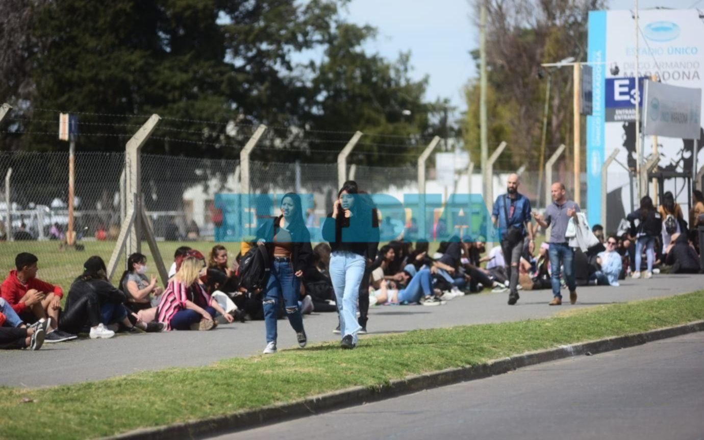 Colorida previa y operativo en el Estadio por los recitales del bicentenario del Banco Provincia