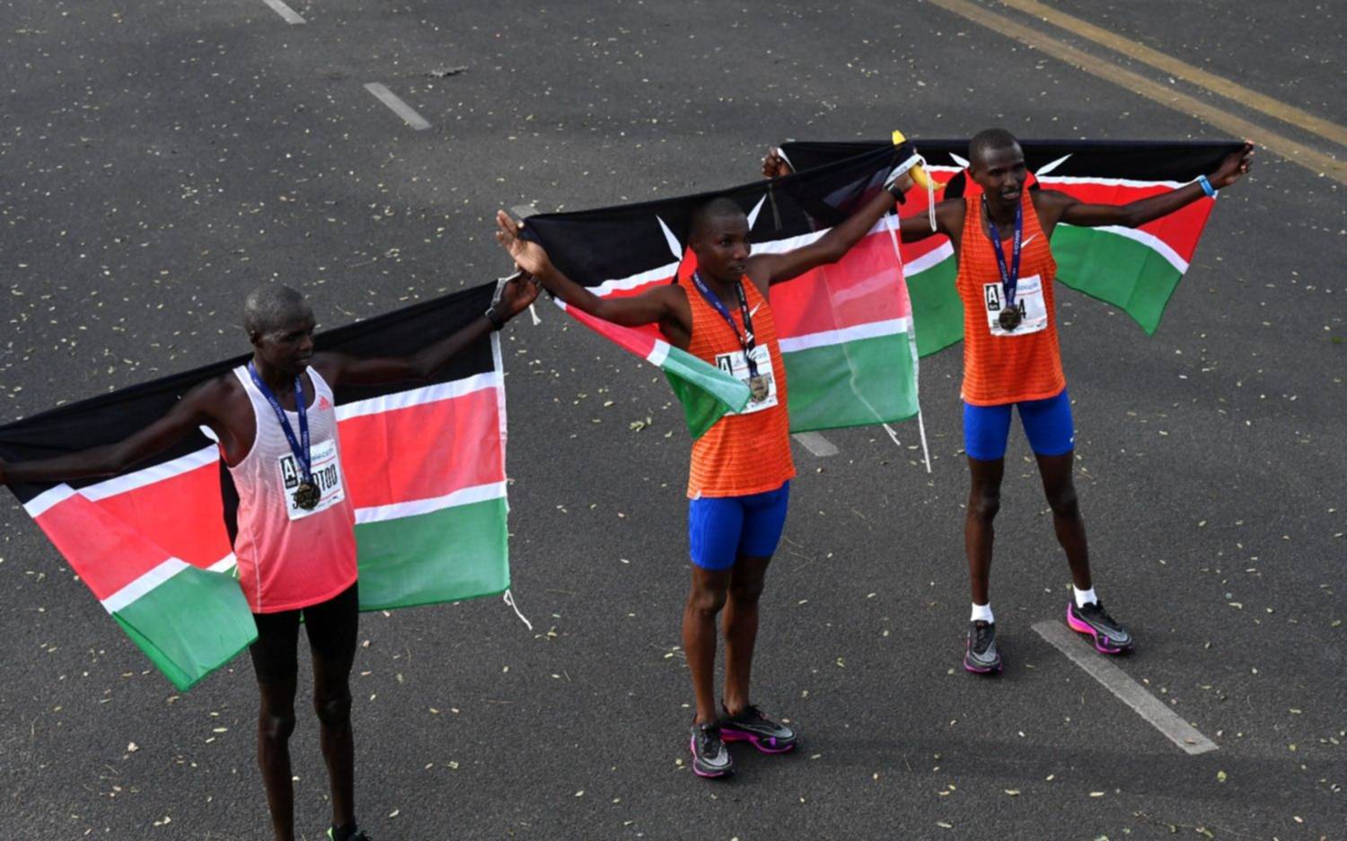 La maratón de Buenos Aires, con podio keniano y cuatro argentinos entre los 10 primeros