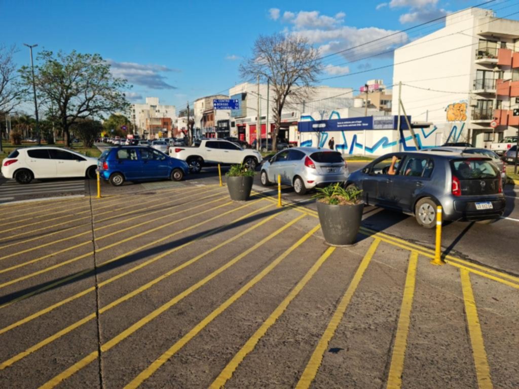 Choque y despiste en Avenida 32 y 14