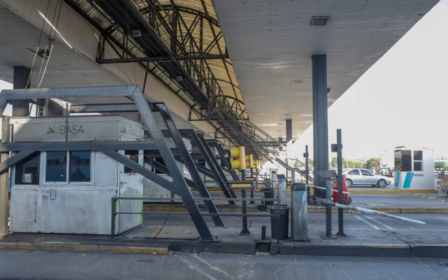 Fracasó la audiencia y en Autopista las barreras seguirán levantadas por tiempo indeterminado