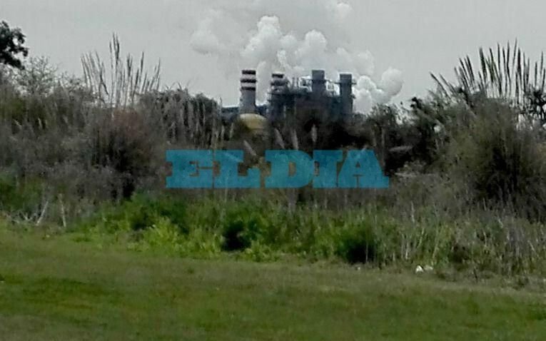Preocupación por el "humo" que sale de la planta Termoeléctrica de Ensenada: la explicación