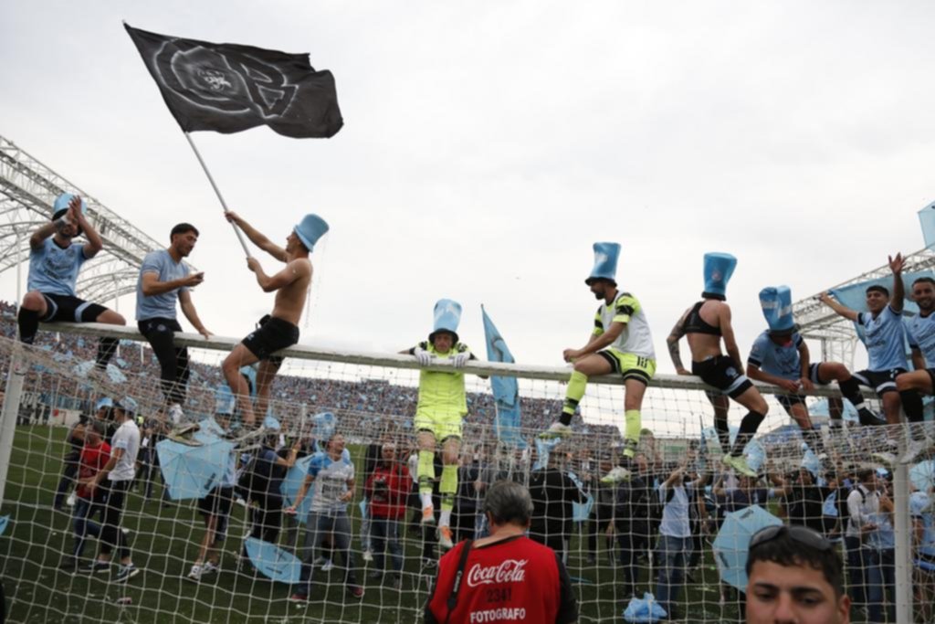 Ganó Belgrano y aseguró su regreso a Primera dos fechas antes de finalizar el torneo
