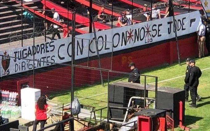 Escándalo en Colón:  el vicepresidente y el jefe de la barra, presos por el apriete a los jugadores