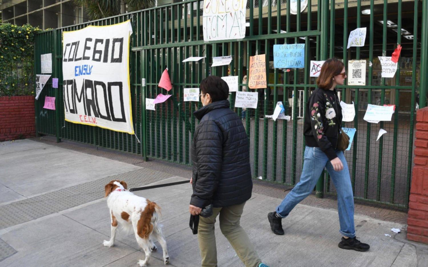 Toma de colegios: CABA le reclama a los padres del Mariano Acosta $1,5 millones por día