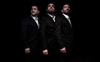 Ridículum Vitae "ReVuelve" a La Ciudad