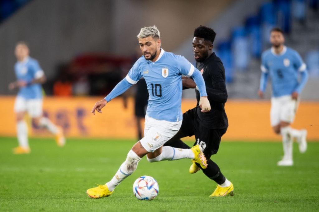 Uruguay madrugó a Canadá con goles de De La Cruz y Nuñez