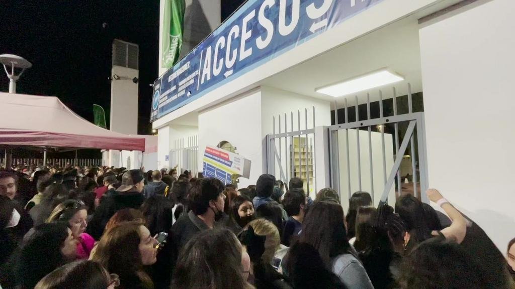 Furor y lío: se colaron 4 mil personas al show de Daddy Yankee