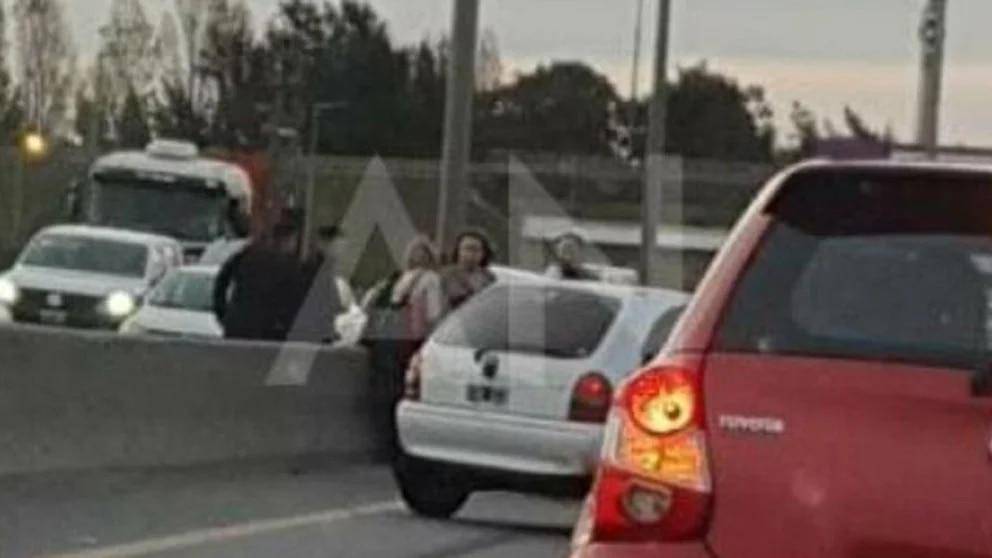 Lizy Tagliani chocó en cadena en la Autopista Buenos Aires La Plata
