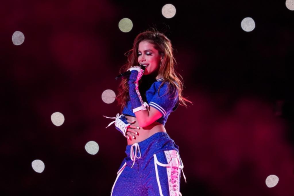 El regreso: con una carta de amor al funk, Anitta vuelve al ruedo tras una crisis de salud