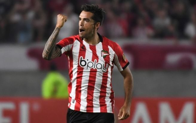 Estudiantes hizo oficial la salida de Emmanuel Más: ¿cuál es su nuevo destino?