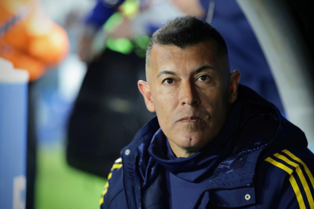 Almirón decidió poner un "mix" para recibir mañana a Tigre
