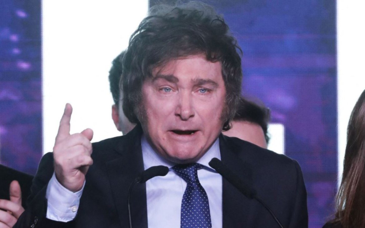 Milei habló sobre la contaminación de los ríos, salieron a cruzarlo y se desató la polémica