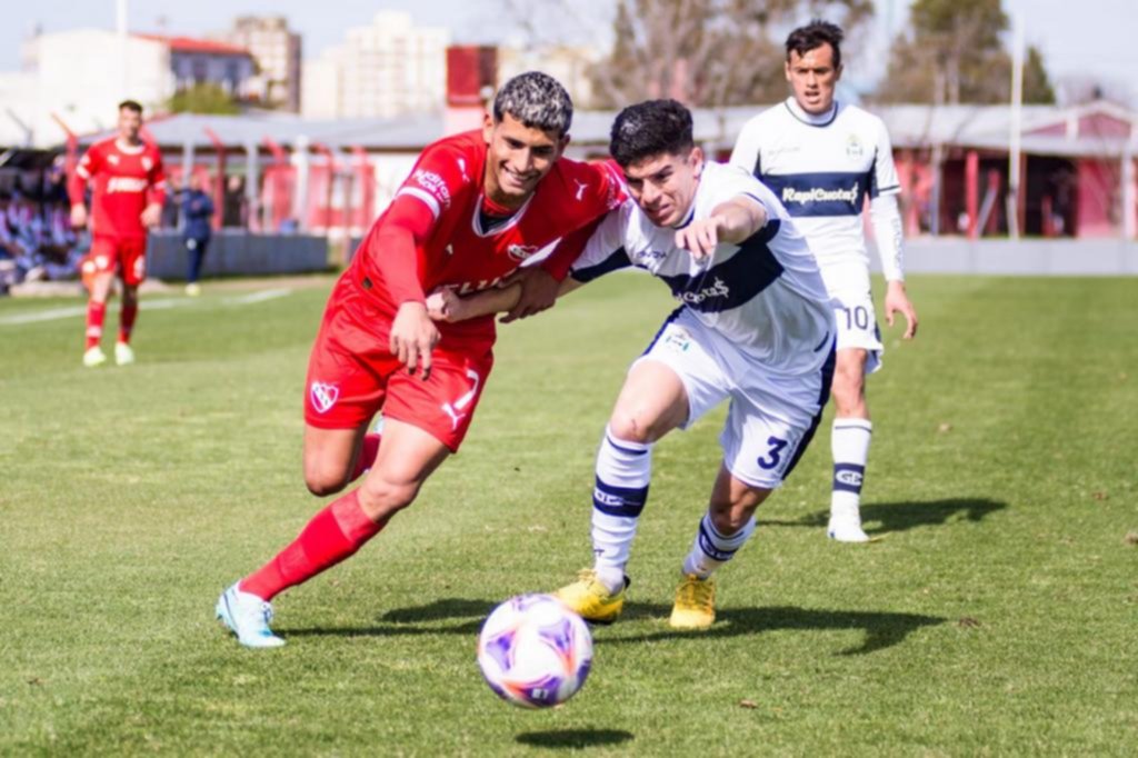 La reserva tripera visita a Vélez en la Villa Olímpica