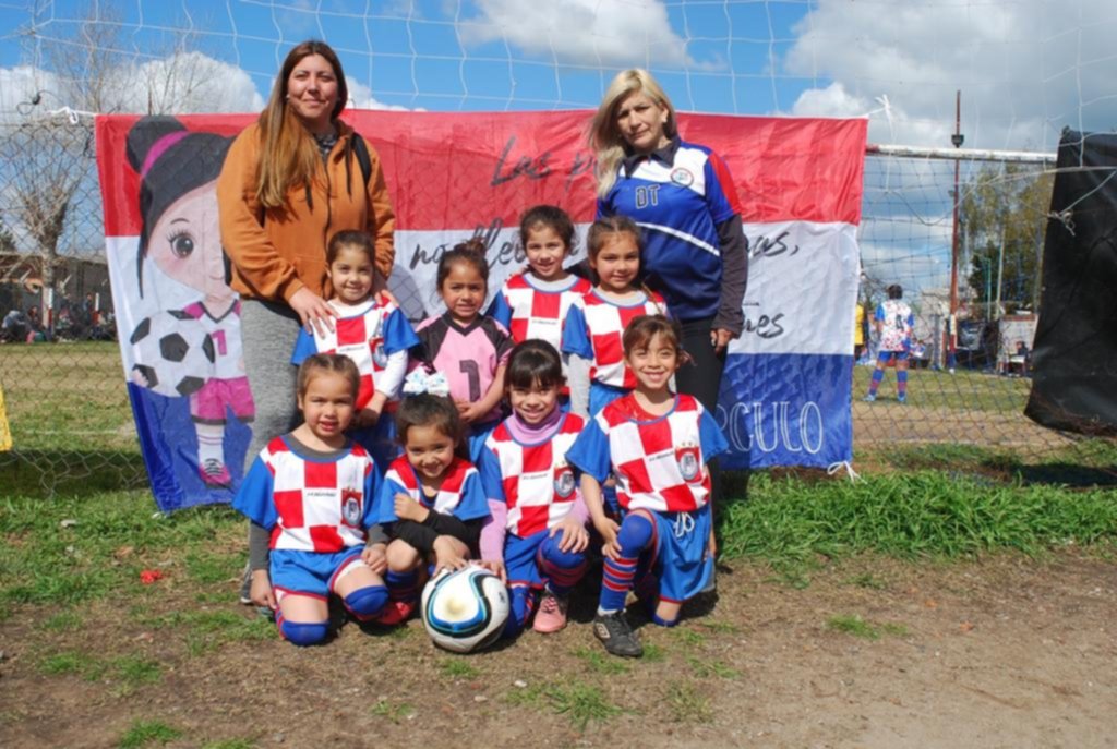 Las infantiles de Camba jugaron ante CRISFA y salieron favorecidas