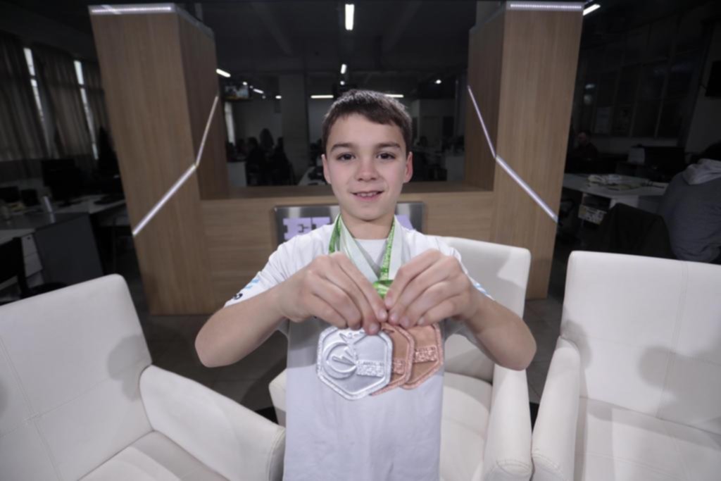 VIDEO. Santino Martos, el pequeño gran gigante de la gimnasia
