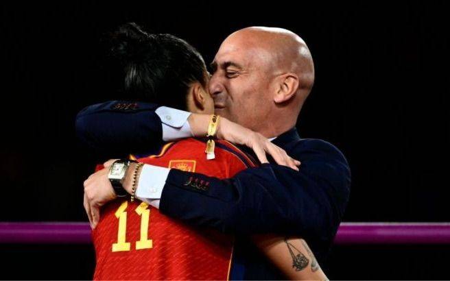 Más denuncias contra Rubiales: al delito de agresión sexual se suma el de coacciones