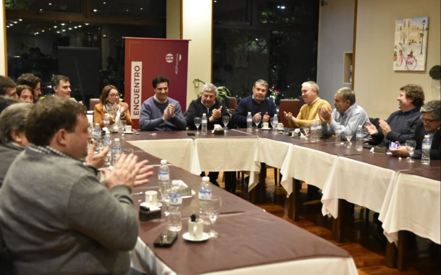 Encuentro de radicales bonaerenses de cara a la campaña