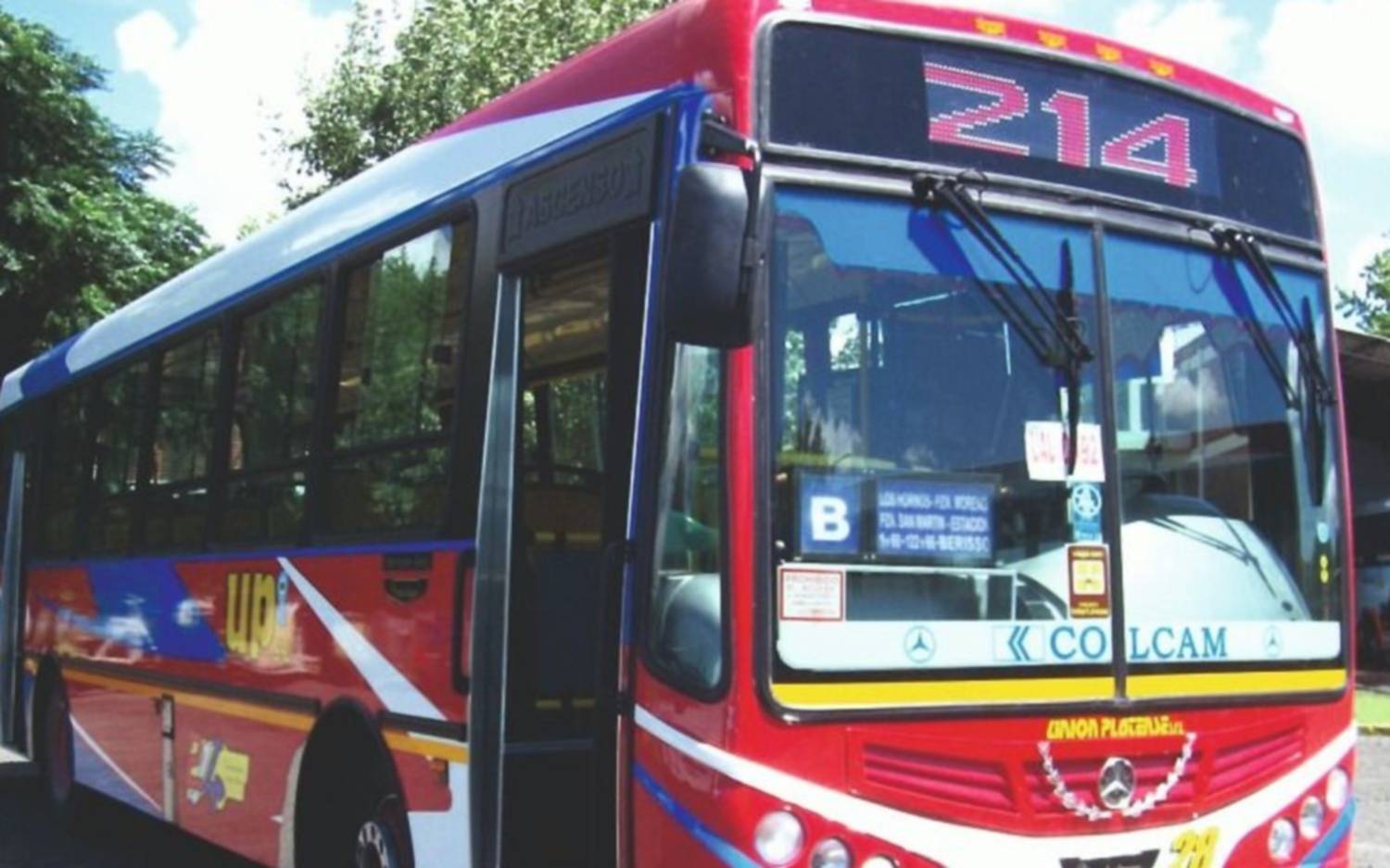 La Línea 214 cambió su recorrido en dos ramales: cuáles son y dónde para desde este lunes