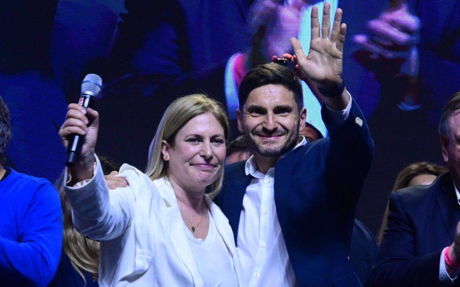 Elecciones 2023.- Pullaro habló de un "gran cambio" en Santa Fe y le hizo un pedido especial a Perotti